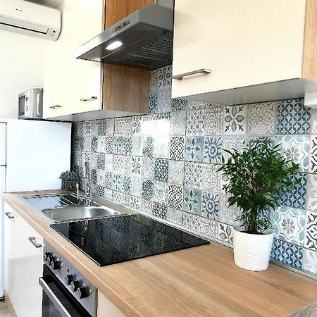 Apartments Lucia Pag Town Zewnętrze zdjęcie