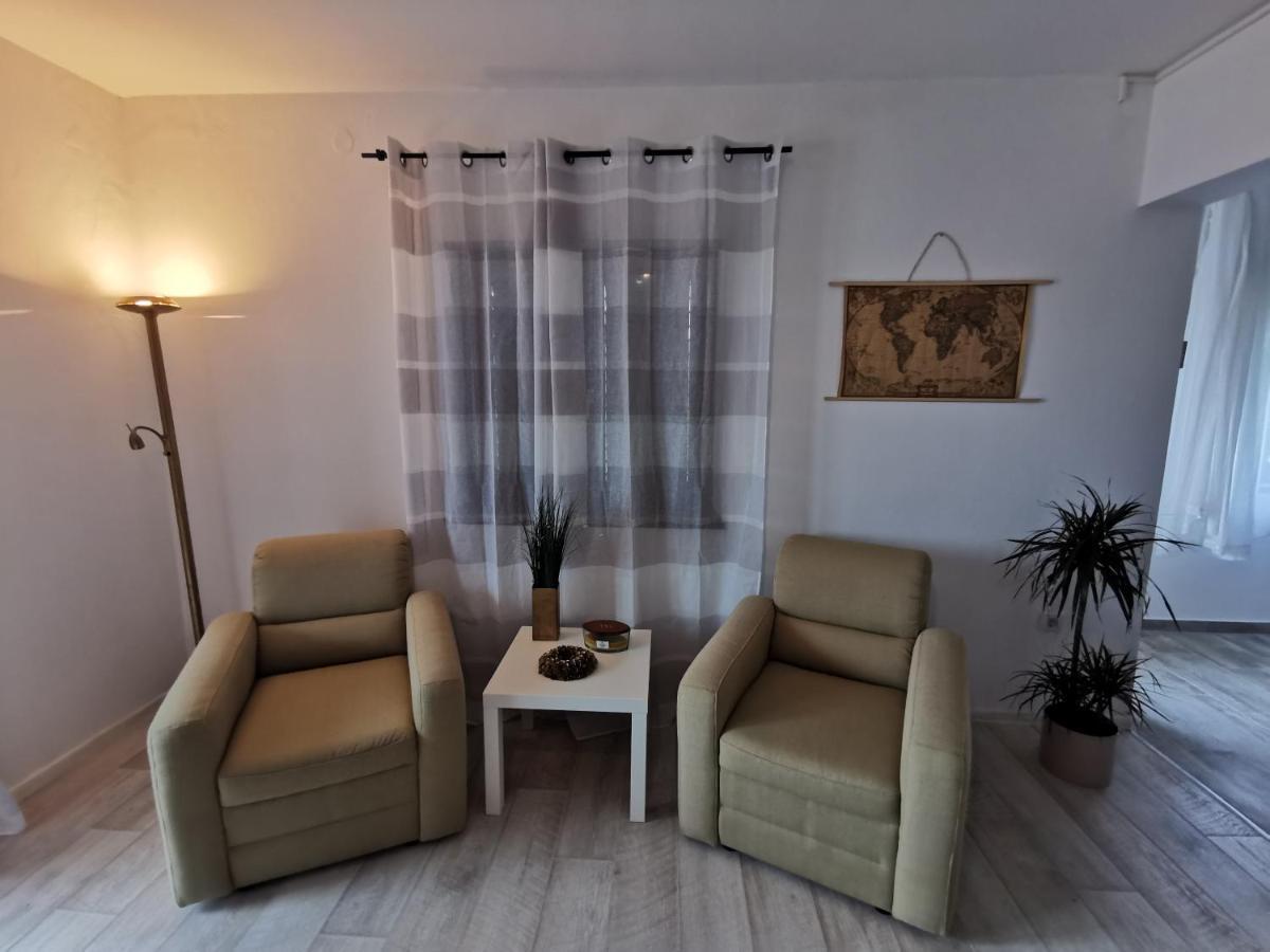 Apartments Lucia Pag Town Zewnętrze zdjęcie
