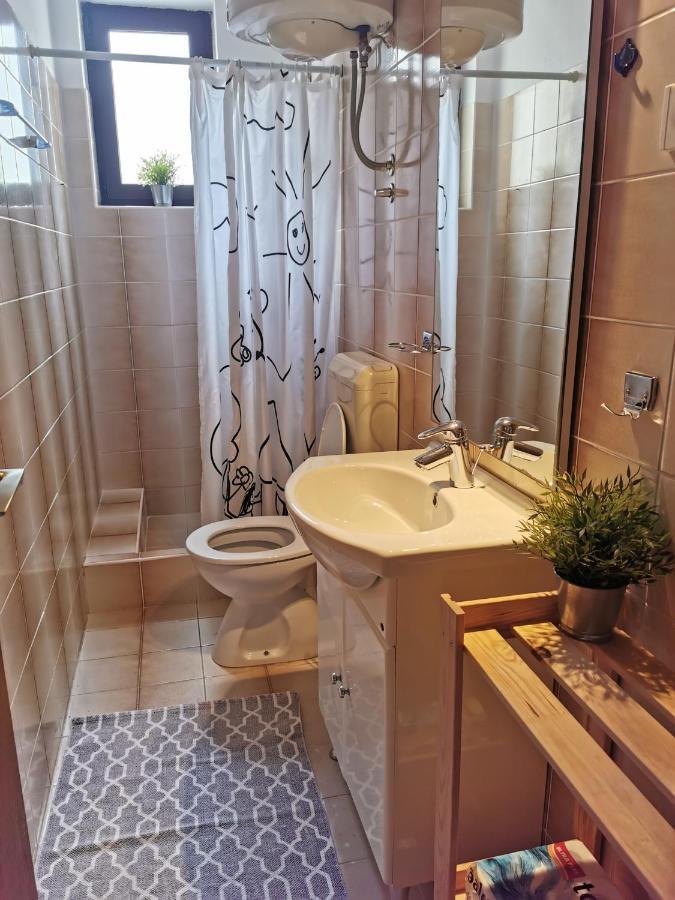 Apartments Lucia Pag Town Zewnętrze zdjęcie