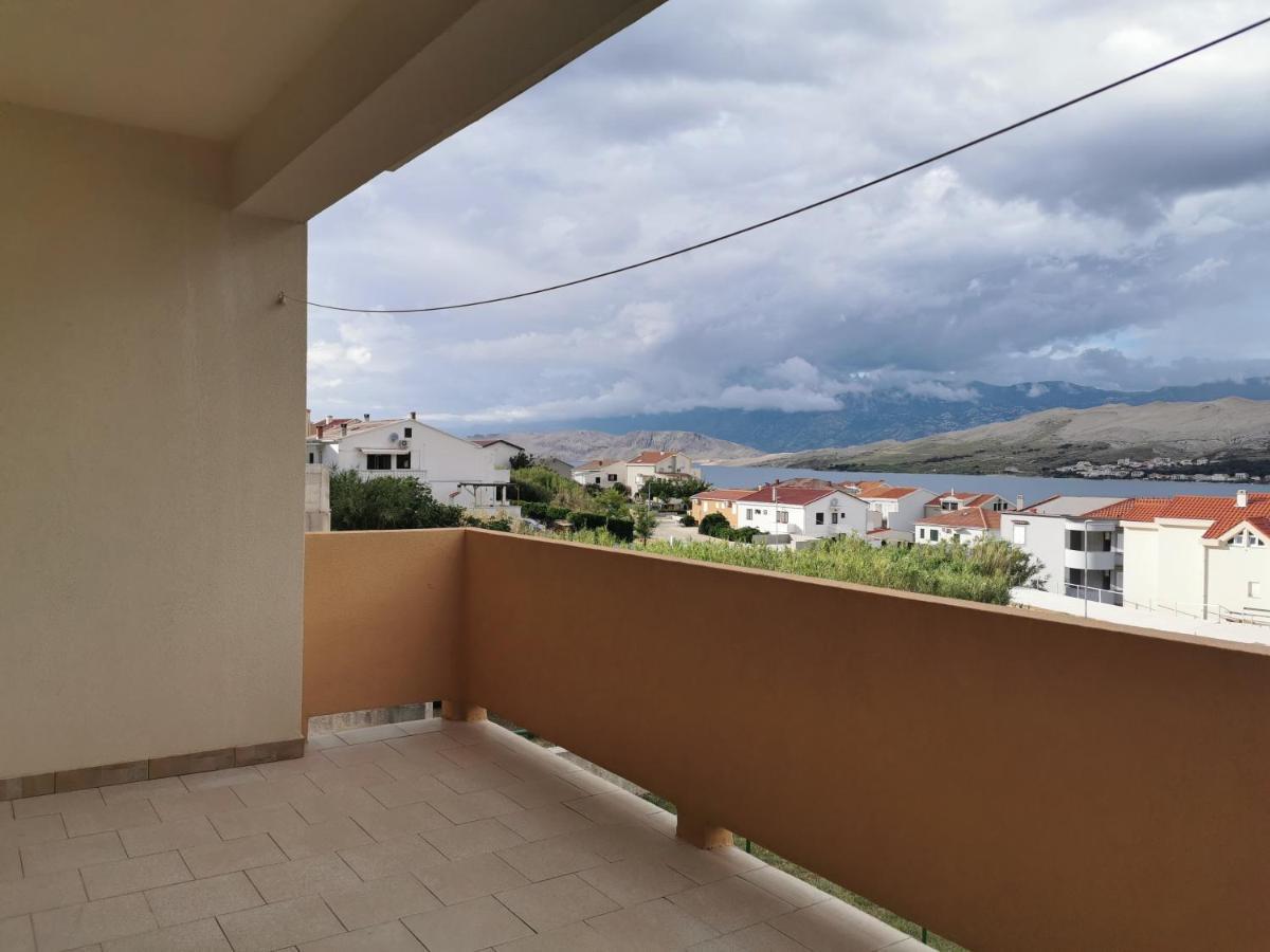 Apartments Lucia Pag Town Zewnętrze zdjęcie